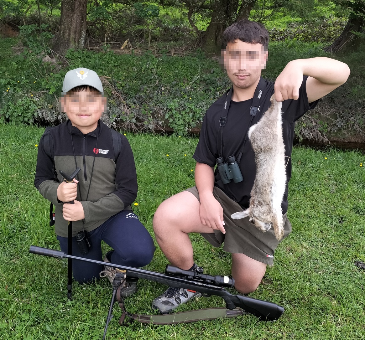 Name:  17hmr.jpg
Views: 190
Size:  690.2 KB
