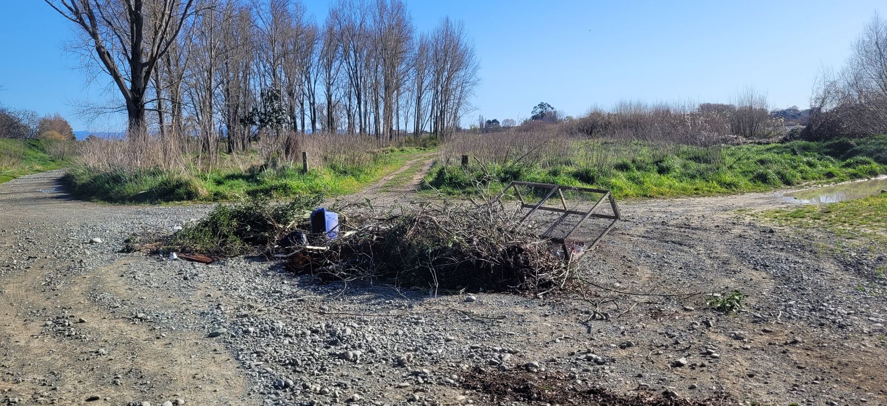 Name:  appleby flytip.JPG
Views: 134
Size:  508.0 KB