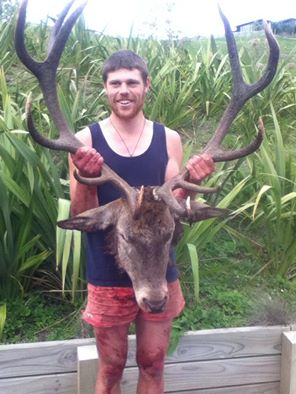 Name:  jamies first stag.jpg
Views: 604
Size:  28.5 KB