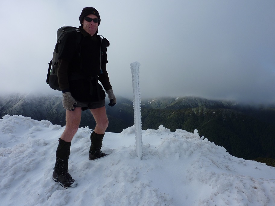 Name:  143 Triangle Hut trip 6-6-09 021.jpg
Views: 495
Size:  139.0 KB