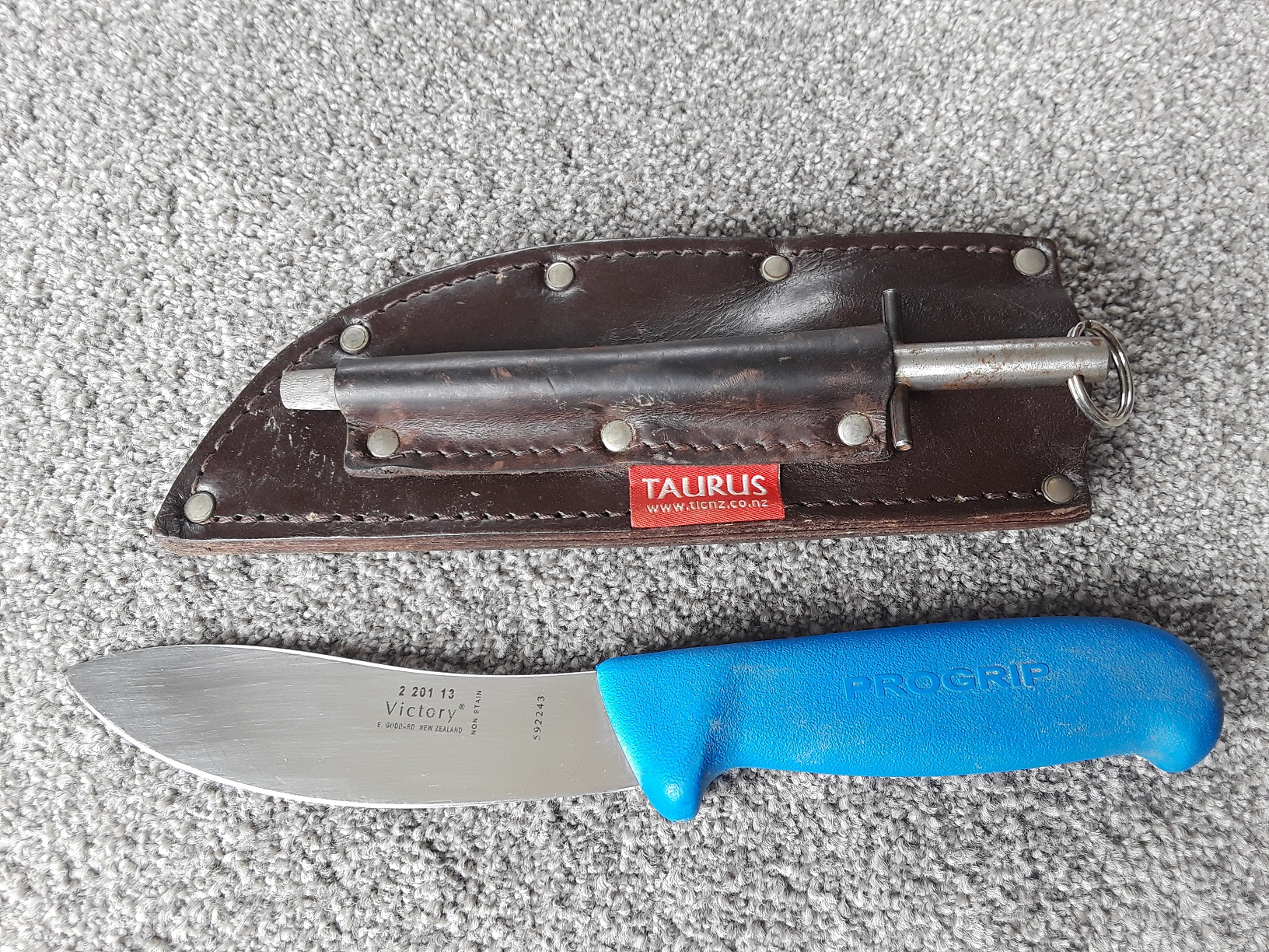 Name:  Victory knife.jpg
Views: 596
Size:  1.20 MB