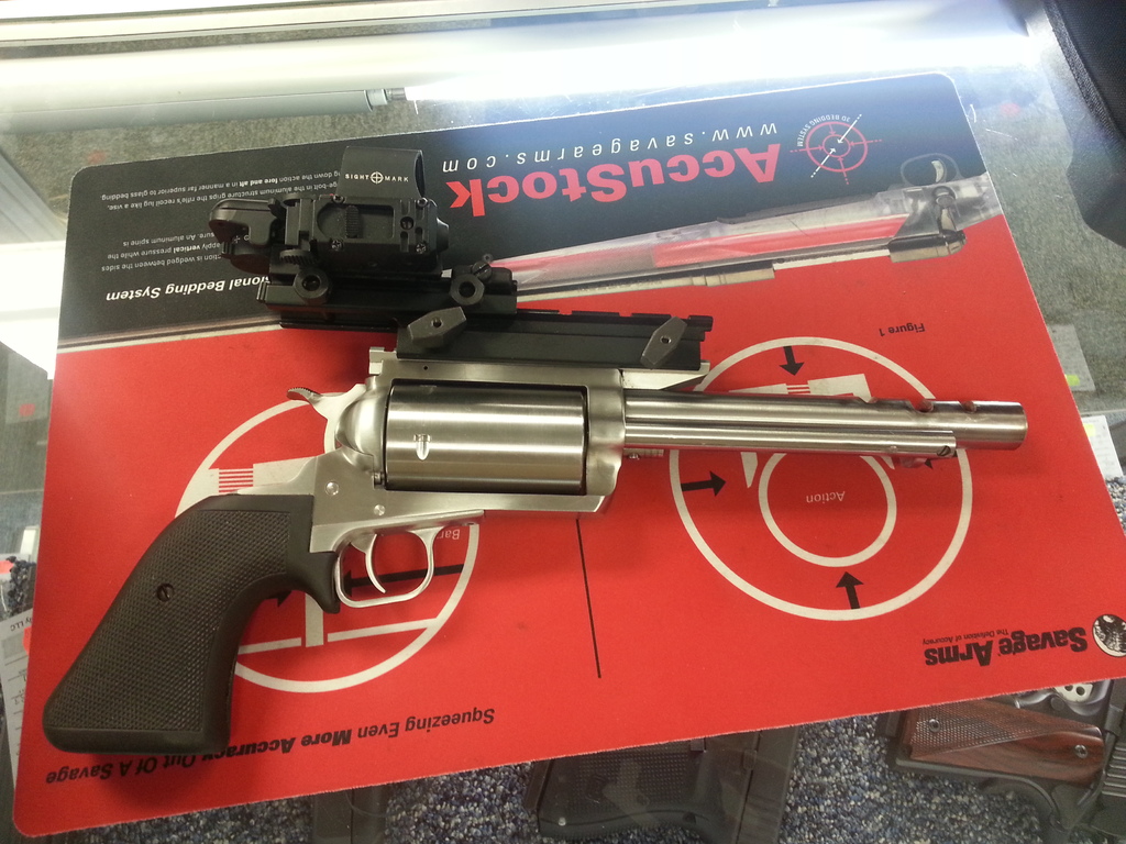 Name:  Bubbas-revolver.jpg
Views: 1401
Size:  319.6 KB