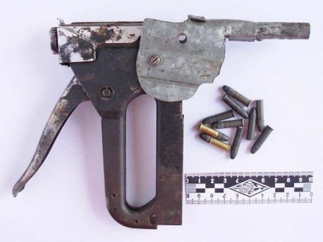 Name:  Weird-guns.jpg
Views: 654
Size:  36.8 KB