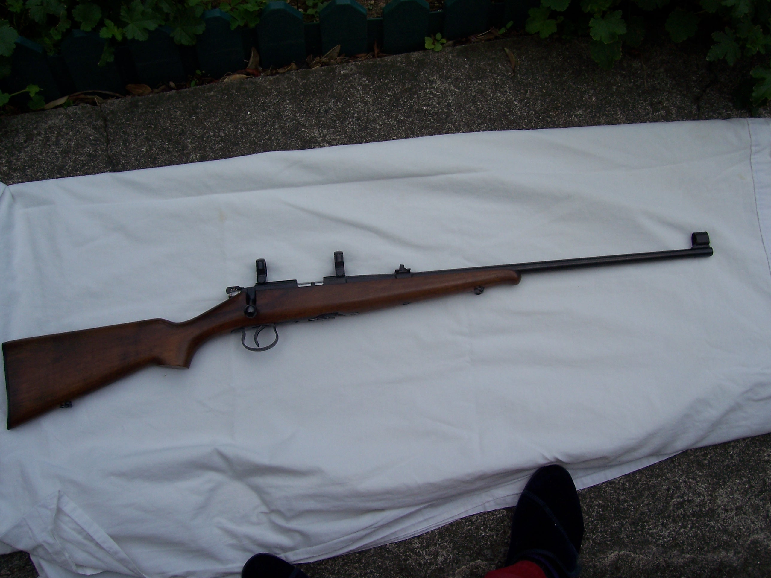 Name:  Rifle 22 Brno 001.JPG
Views: 3291
Size:  635.3 KB