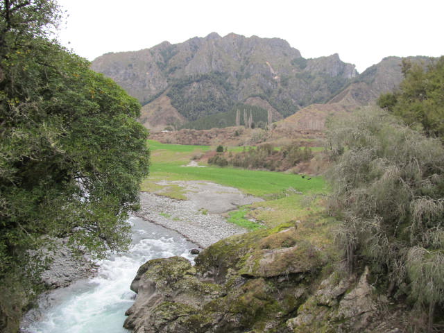 Name:  042.JPG
Views: 495
Size:  79.0 KB