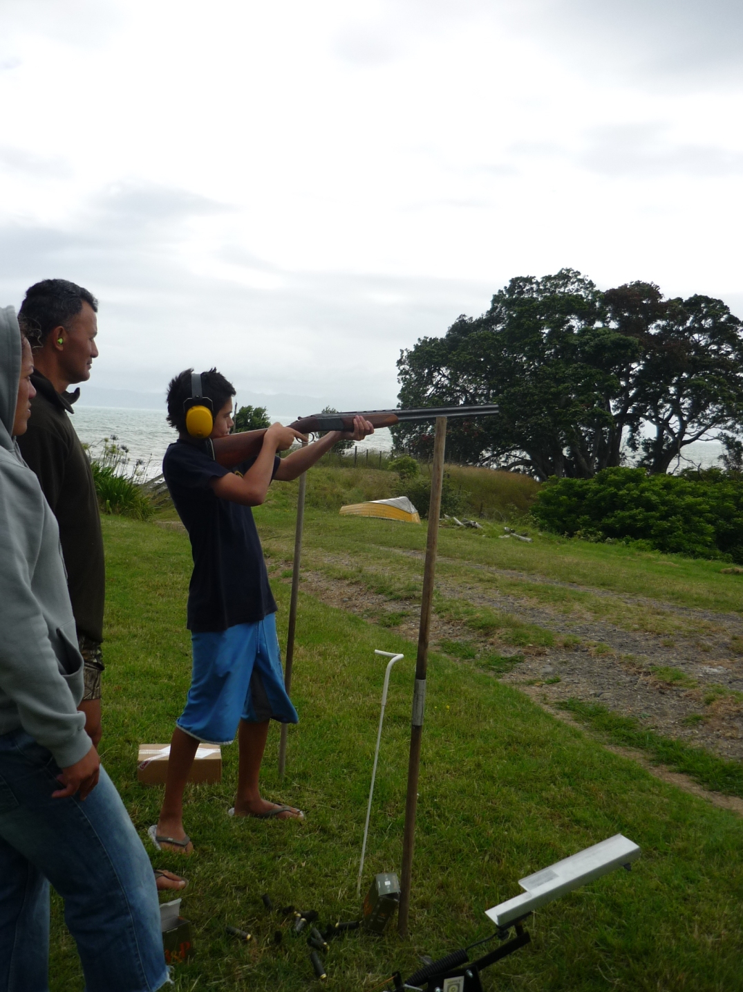 Name:  SHOOT CLAYBIRDS.jpg
Views: 452
Size:  811.9 KB