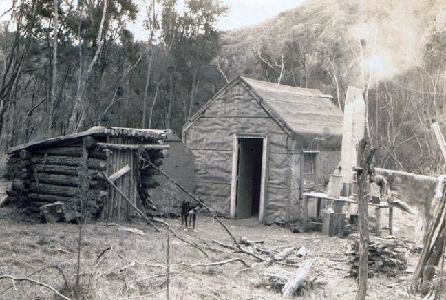 Name:  2498 Lawrence Hut.jpg
Views: 767
Size:  103.2 KB
