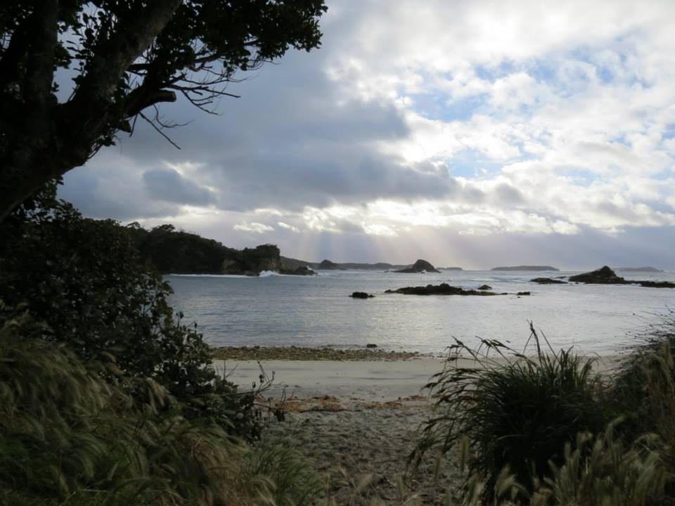 Name:  weather coming in Tikotatahi Bay.jpg
Views: 1100
Size:  71.1 KB