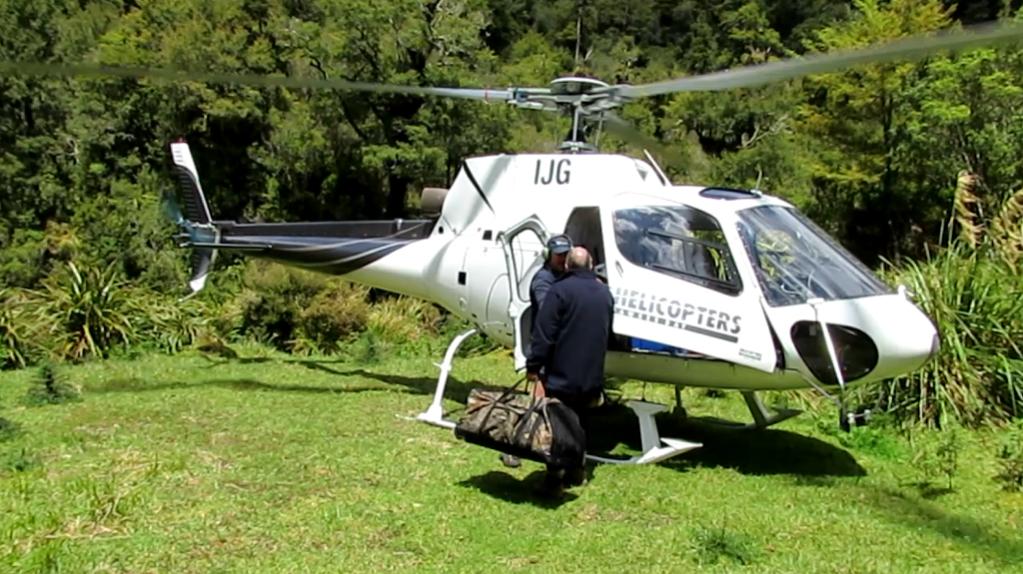 Name:  Unloading_gear_from_chopper_at_hut.jpg
Views: 2501
Size:  117.7 KB
