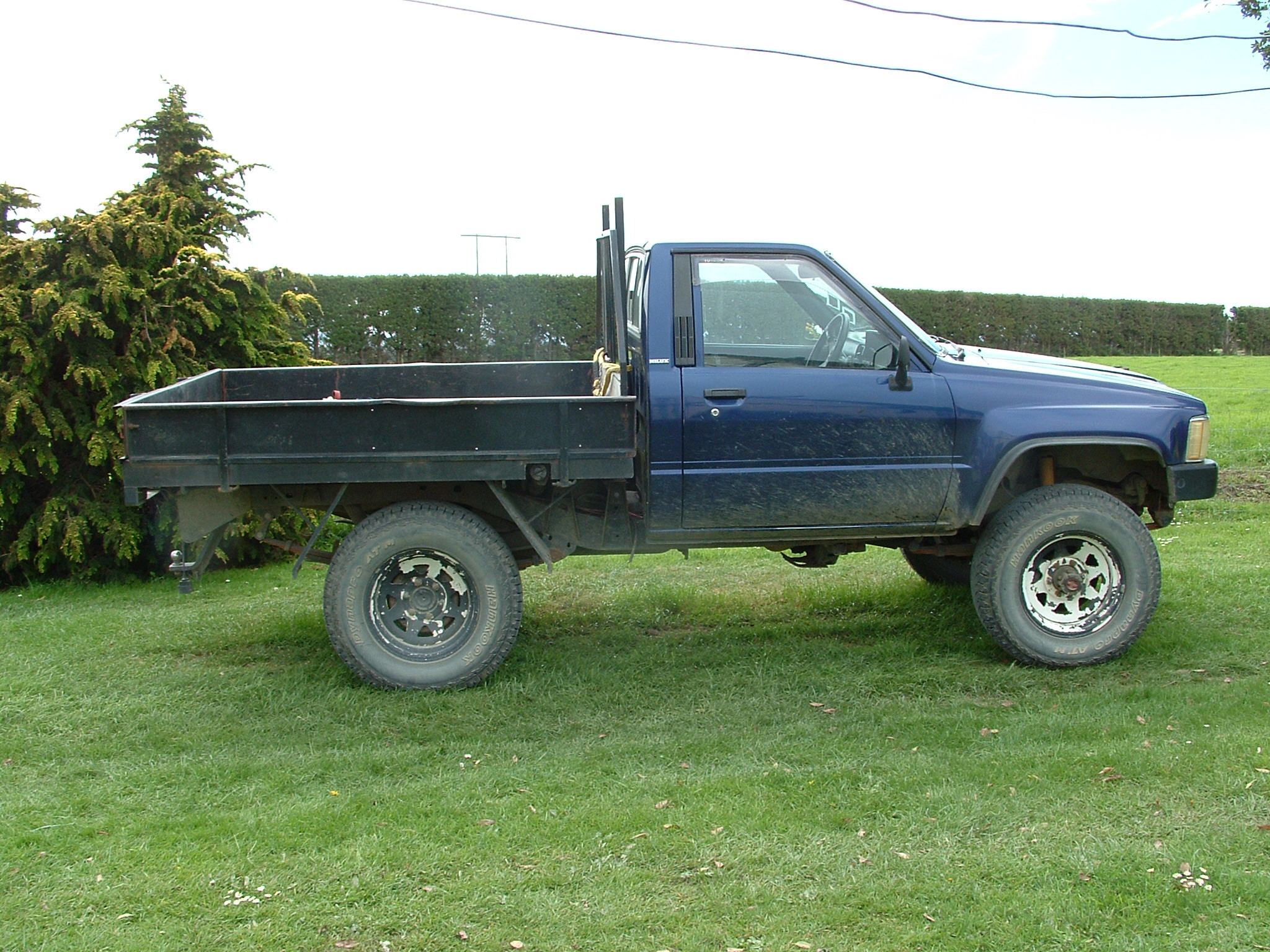 Name:  Hilux-2.JPG
Views: 2564
Size:  887.2 KB