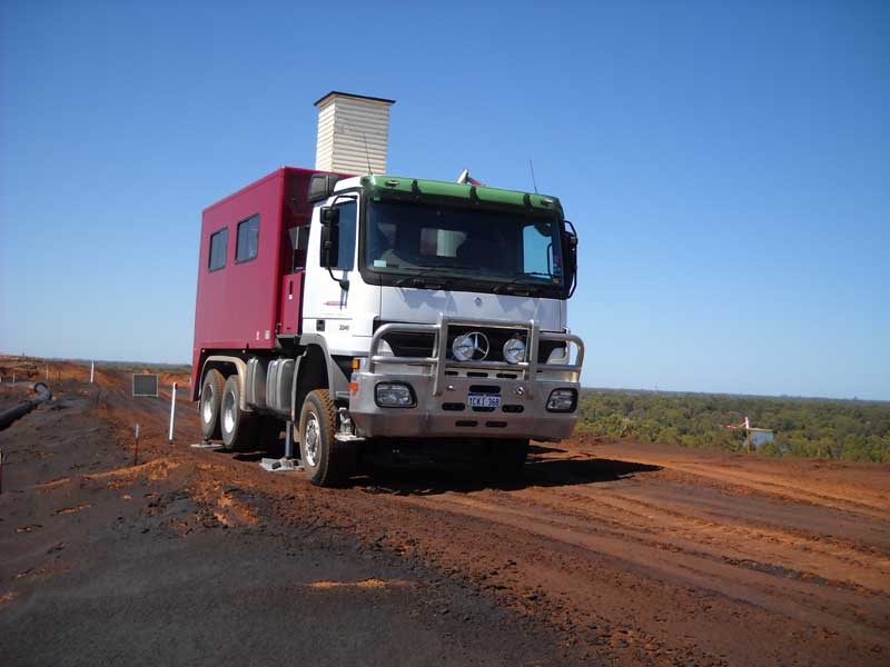 Name:  22-tonne-truck-rig-merc-04.jpg
Views: 875
Size:  40.1 KB