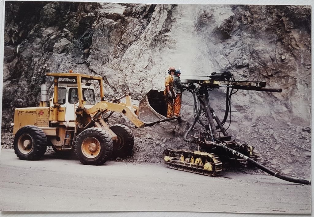 Name:  Man Gorge drill and blast 1985.jpg
Views: 152
Size:  279.4 KB