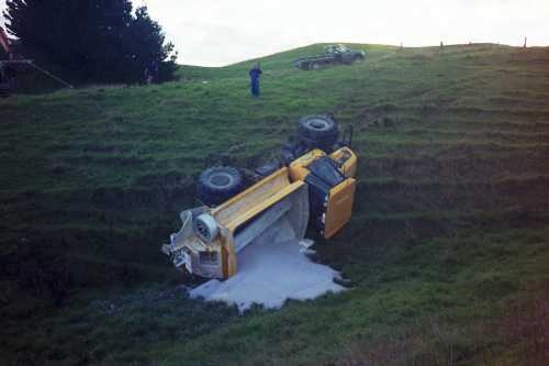 Name:  6 Pulling it over with digger.JPG
Views: 589
Size:  56.0 KB