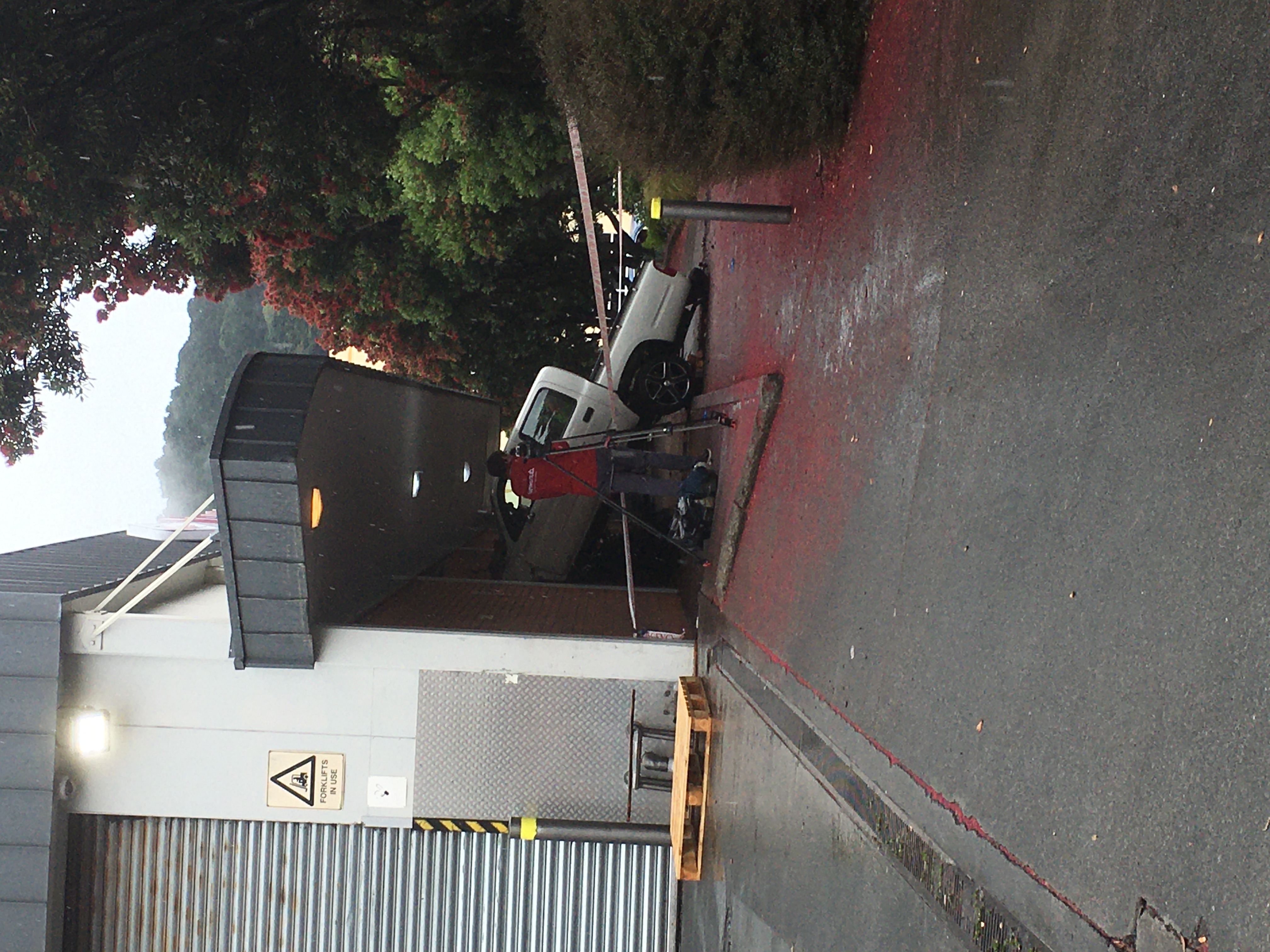 Name:  Ute Crash Fri .JPG
Views: 764
Size:  2.11 MB