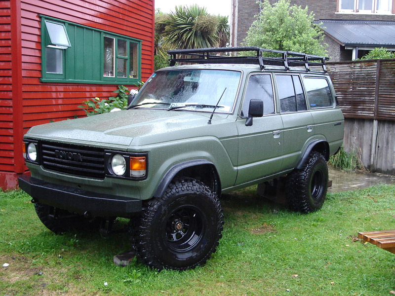 Name:  rainy cruiser.jpg
Views: 398
Size:  218.5 KB