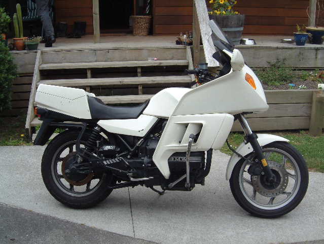 Name:  bmw.jpg
Views: 172
Size:  44.7 KB