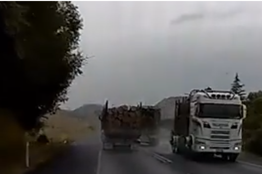 Name:  Logtruck.png
Views: 308
Size:  168.8 KB