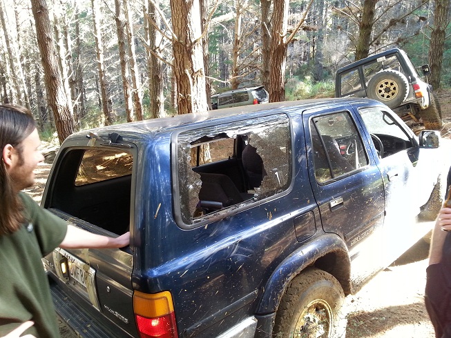 Name:  Hilux.jpg
Views: 625
Size:  204.1 KB