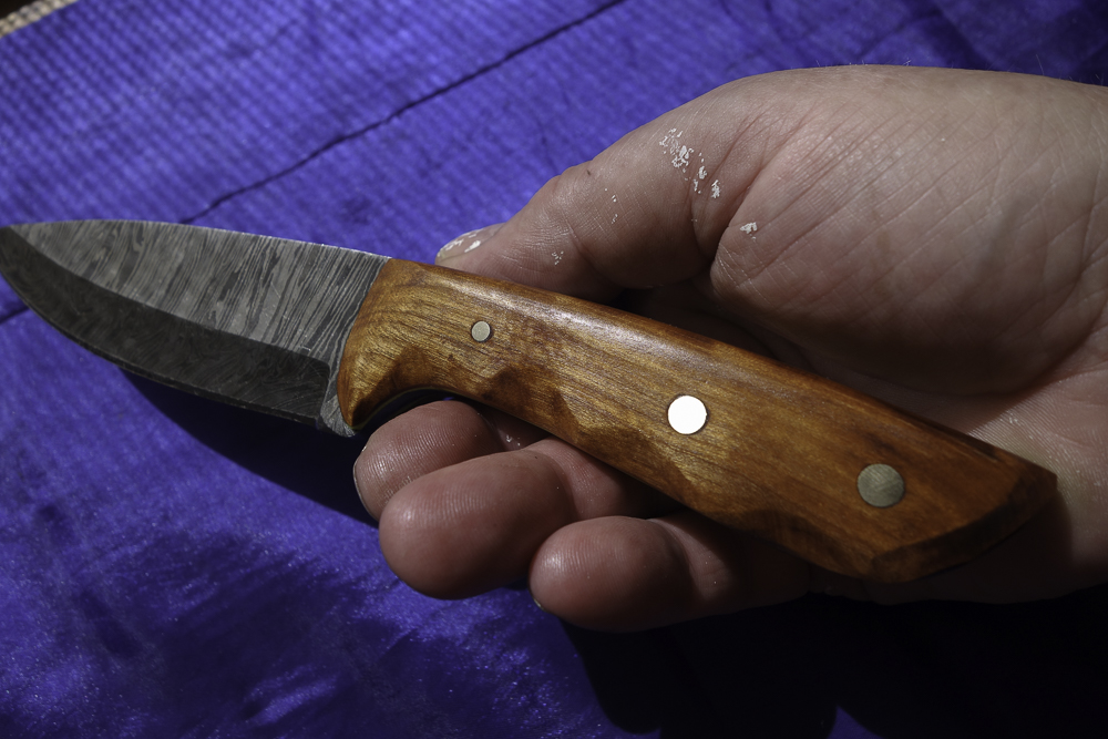 Name:  hunting knife damascus 1-3-20-1.jpg
Views: 382
Size:  415.1 KB