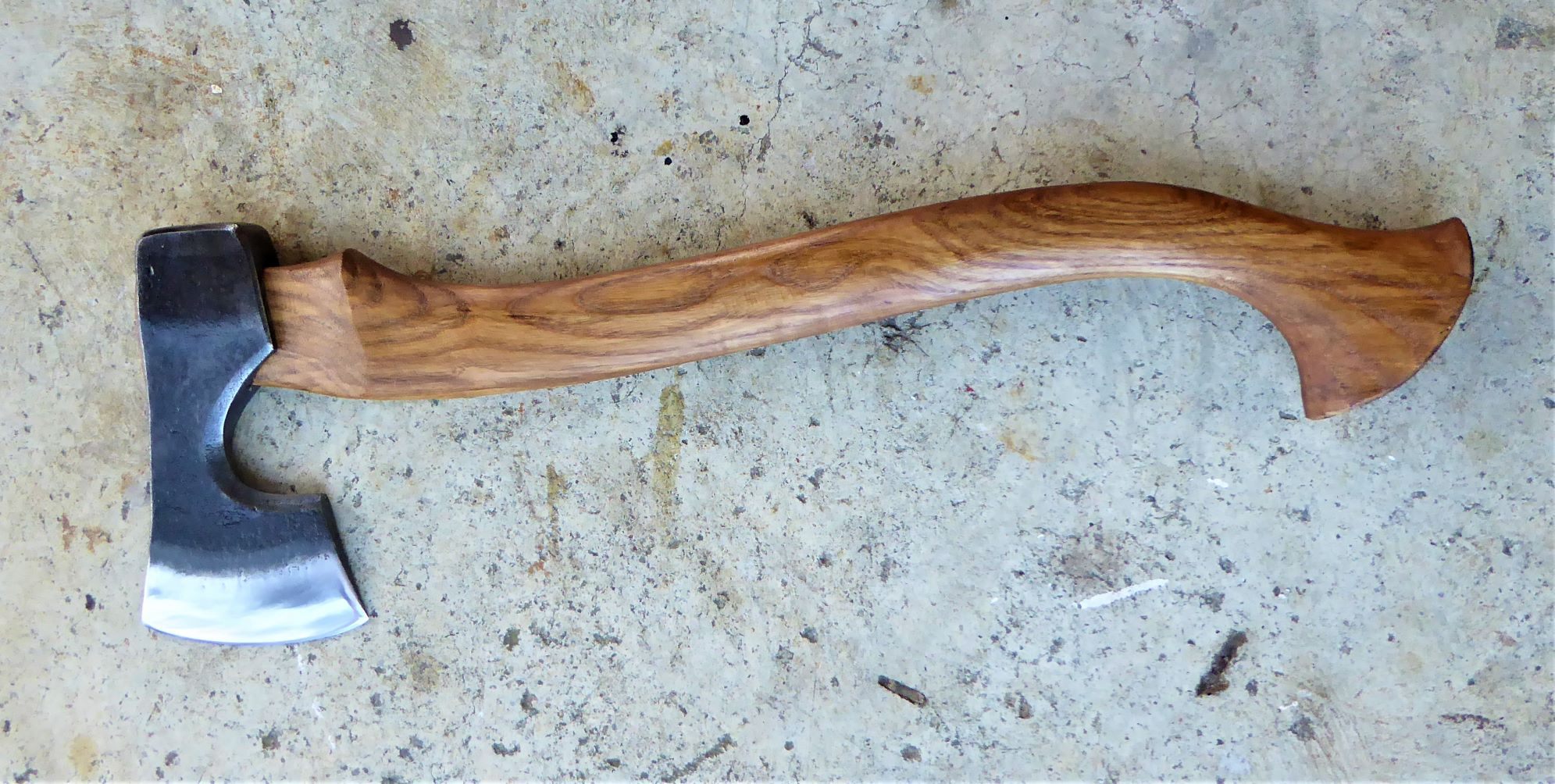 Name:  kiwi bush axe Trade Me.jpg
Views: 558
Size:  380.0 KB