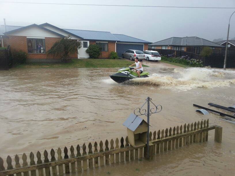 Name:  waterski.jpg
Views: 801
Size:  63.4 KB