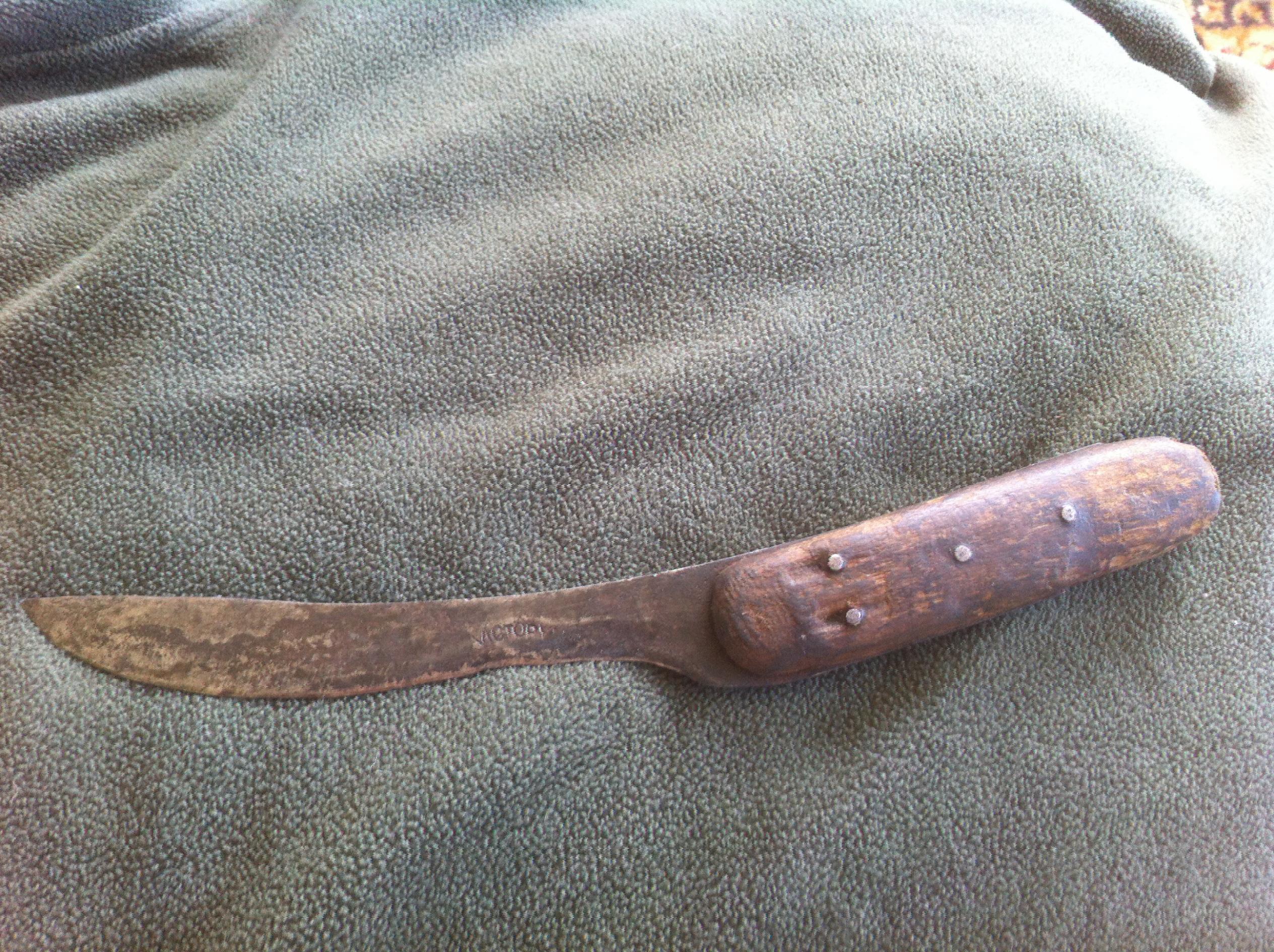 Name:  V knife.jpg
Views: 928
Size:  986.4 KB