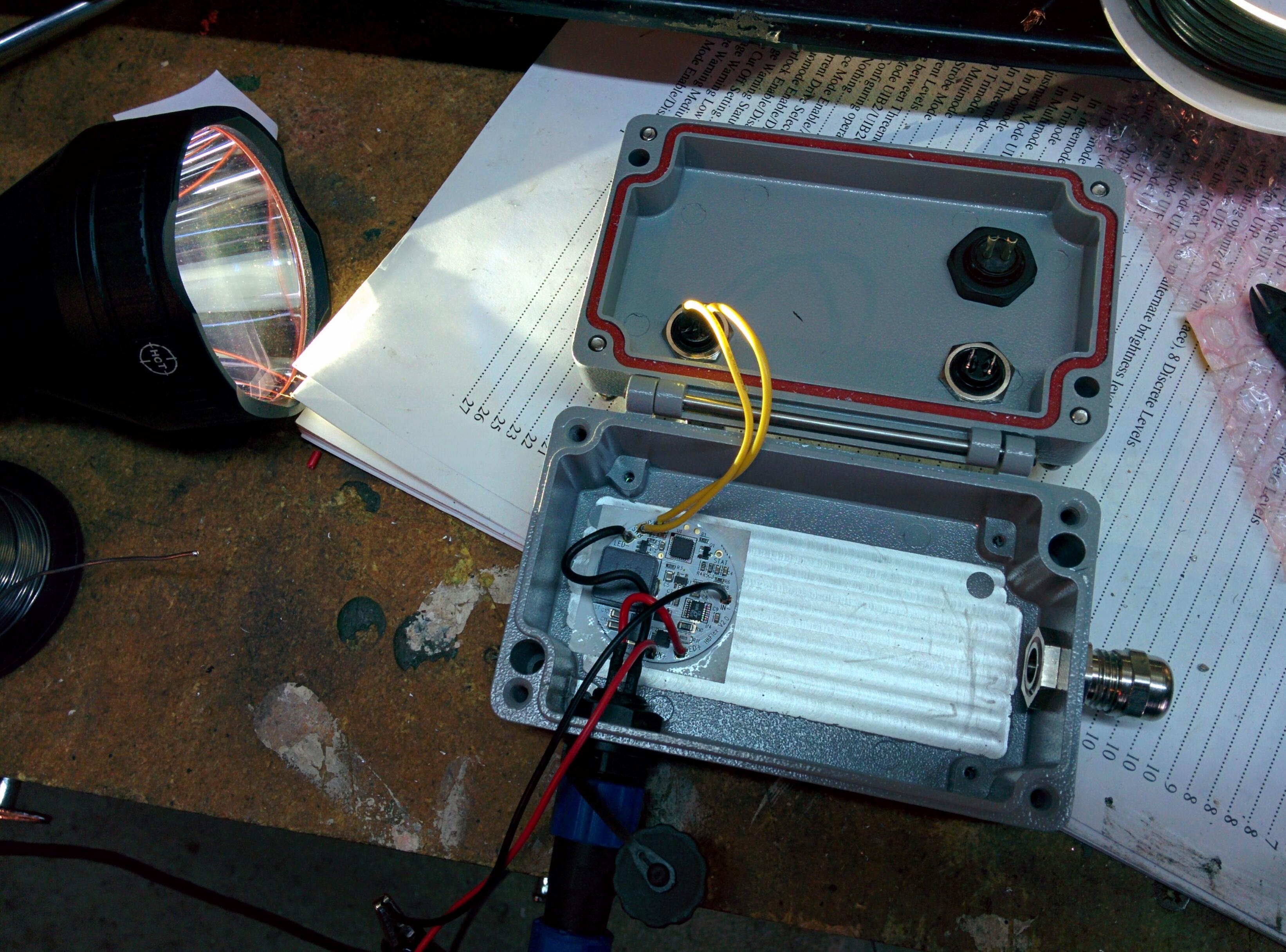 Name:  light-box-inside.jpg
Views: 653
Size:  849.6 KB