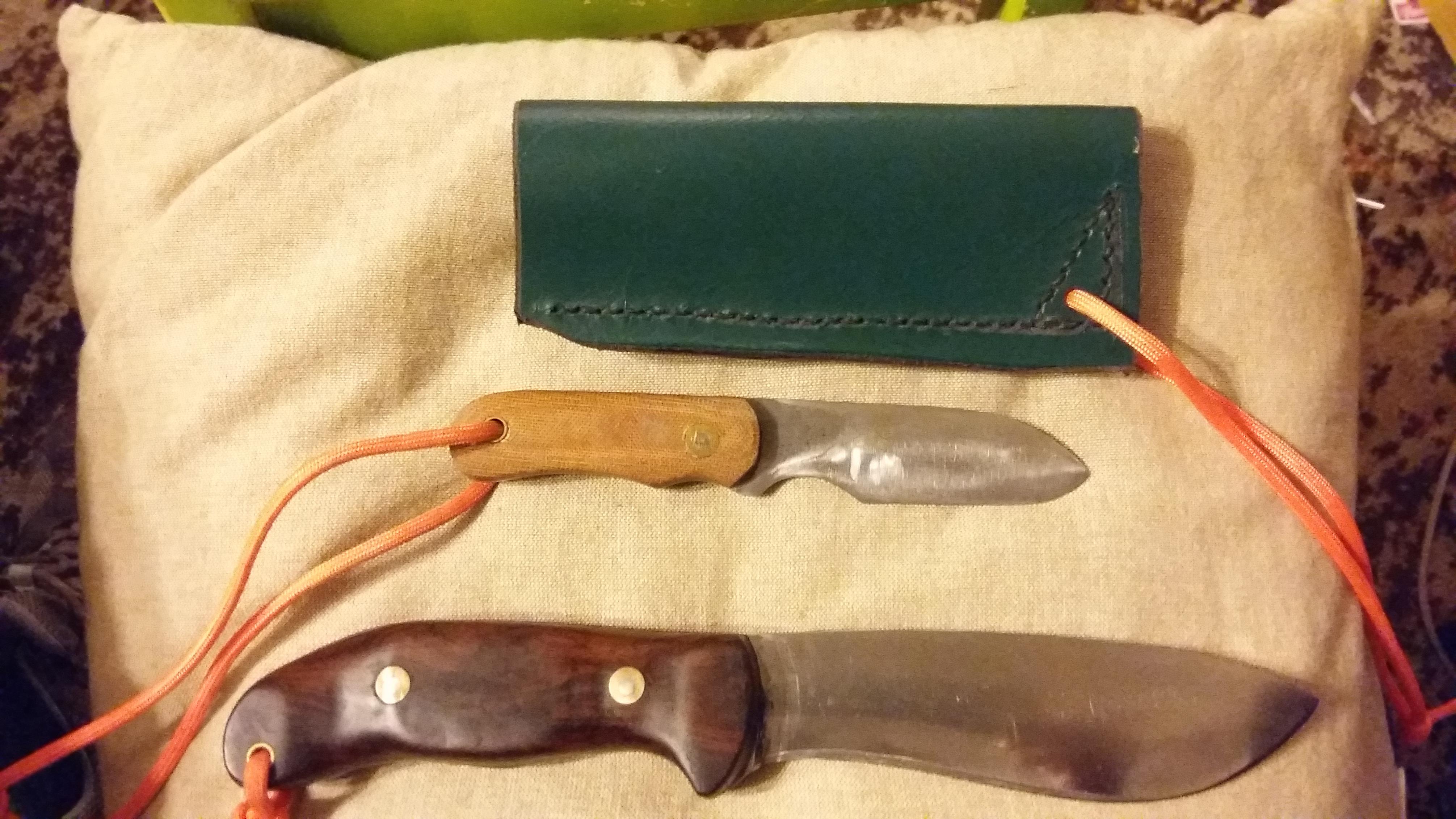 Name:  2knifes.jpg
Views: 374
Size:  981.3 KB