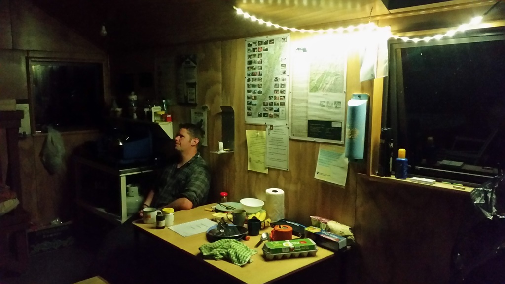 Name:  Hut lights.jpg
Views: 595
Size:  159.7 KB