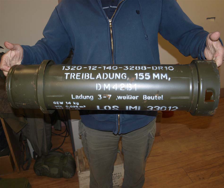 Name:  155mm ammo case side.jpg
Views: 364
Size:  79.9 KB