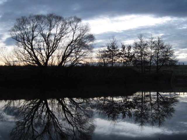 Name:  Parkspond15july20122.jpg
Views: 225
Size:  114.2 KB