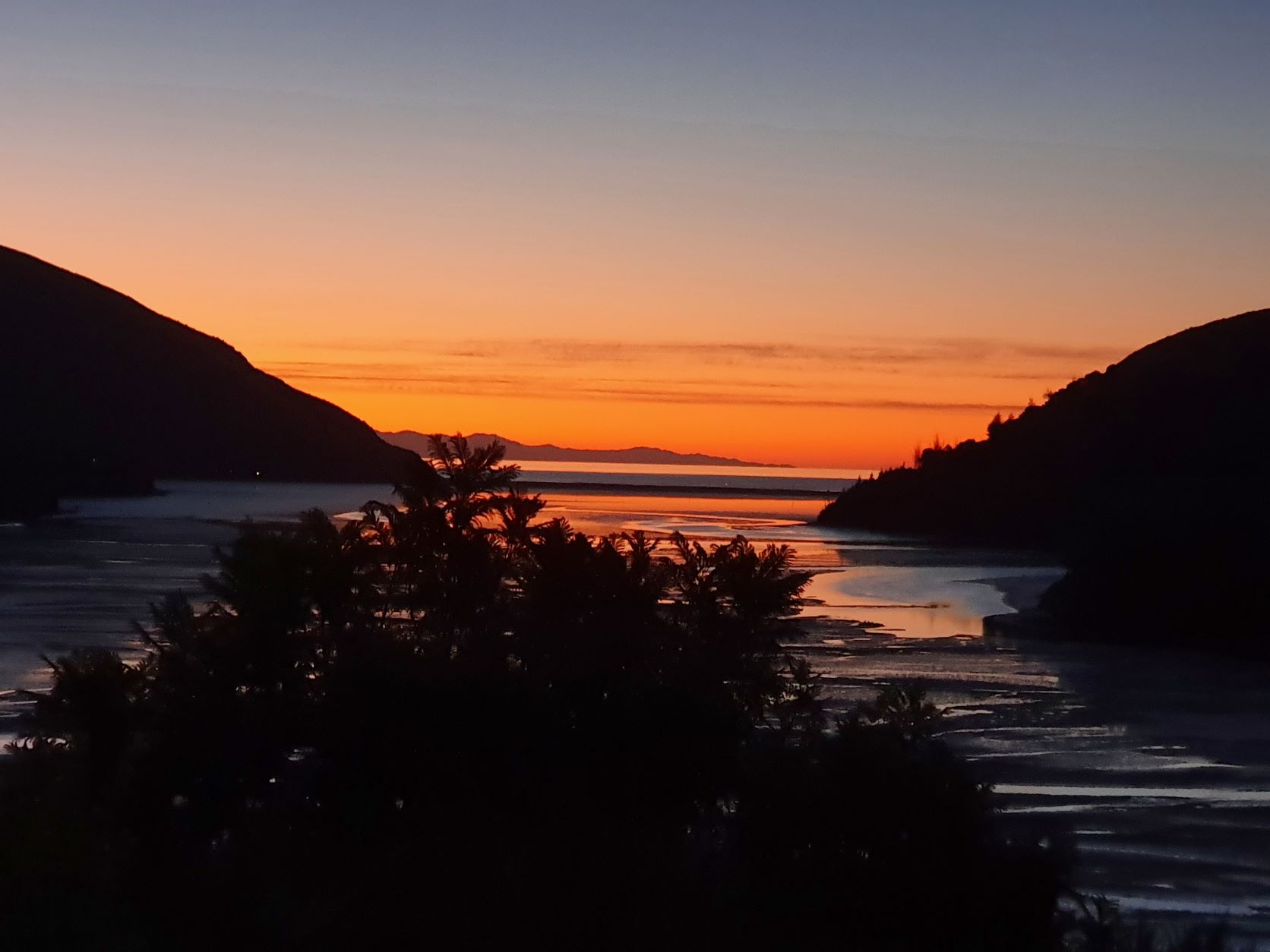 Name:  sunset.jpg
Views: 230
Size:  128.4 KB