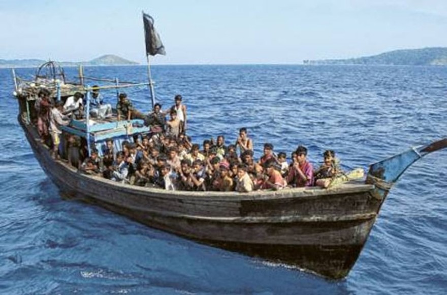 Name:  7774440458_boat-people.jpg
Views: 752
Size:  109.7 KB