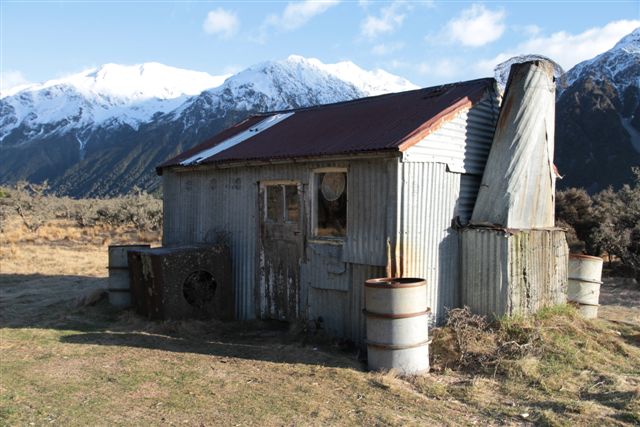 Name:  Washbourne hut.jpg
Views: 900
Size:  75.7 KB