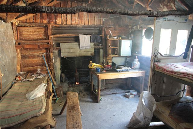 Name:  Inside Washbourne.jpg
Views: 732
Size:  76.3 KB