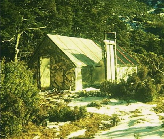 Name:  Steeles Crk Hut.Greenstone. (Custom).jpg
Views: 889
Size:  164.1 KB