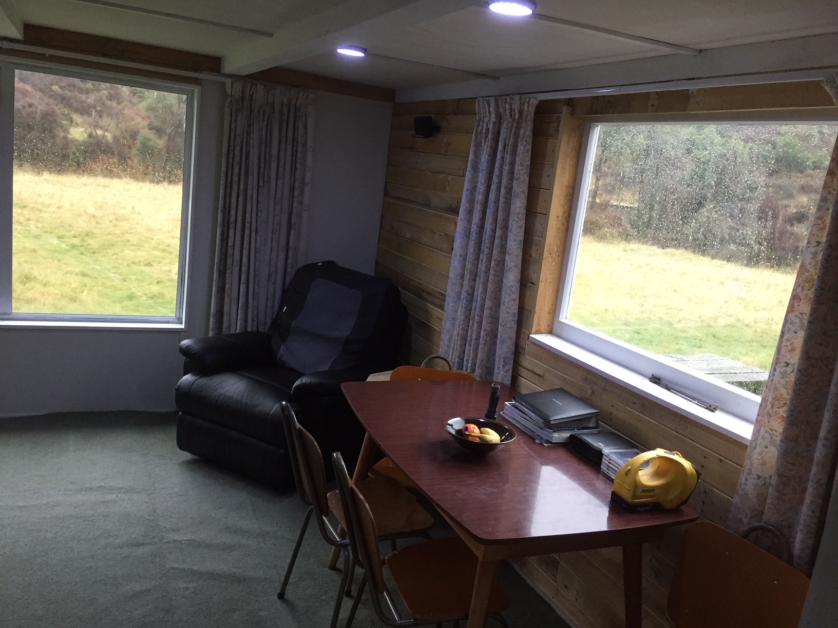 Name:  Finished Lounge 1.JPG
Views: 236
Size:  632.4 KB