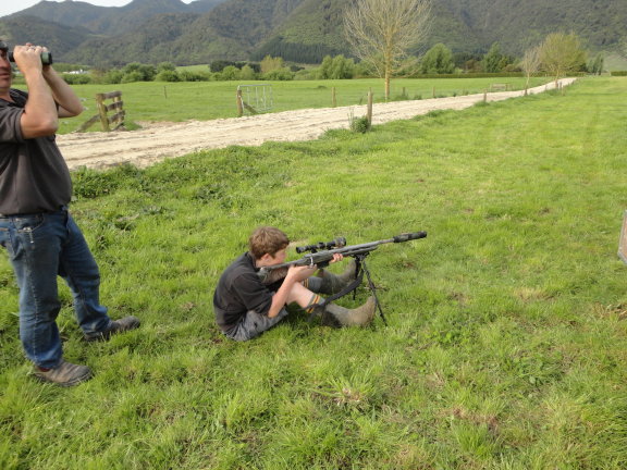Name:  Midgets Shooting.JPG
Views: 666
Size:  107.0 KB