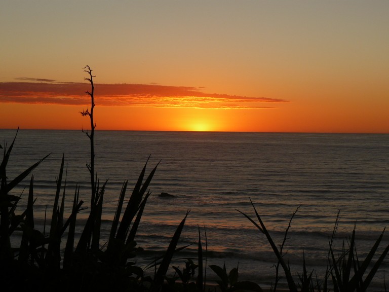 Name:  Sunset west coast.jpg
Views: 348
Size:  70.9 KB