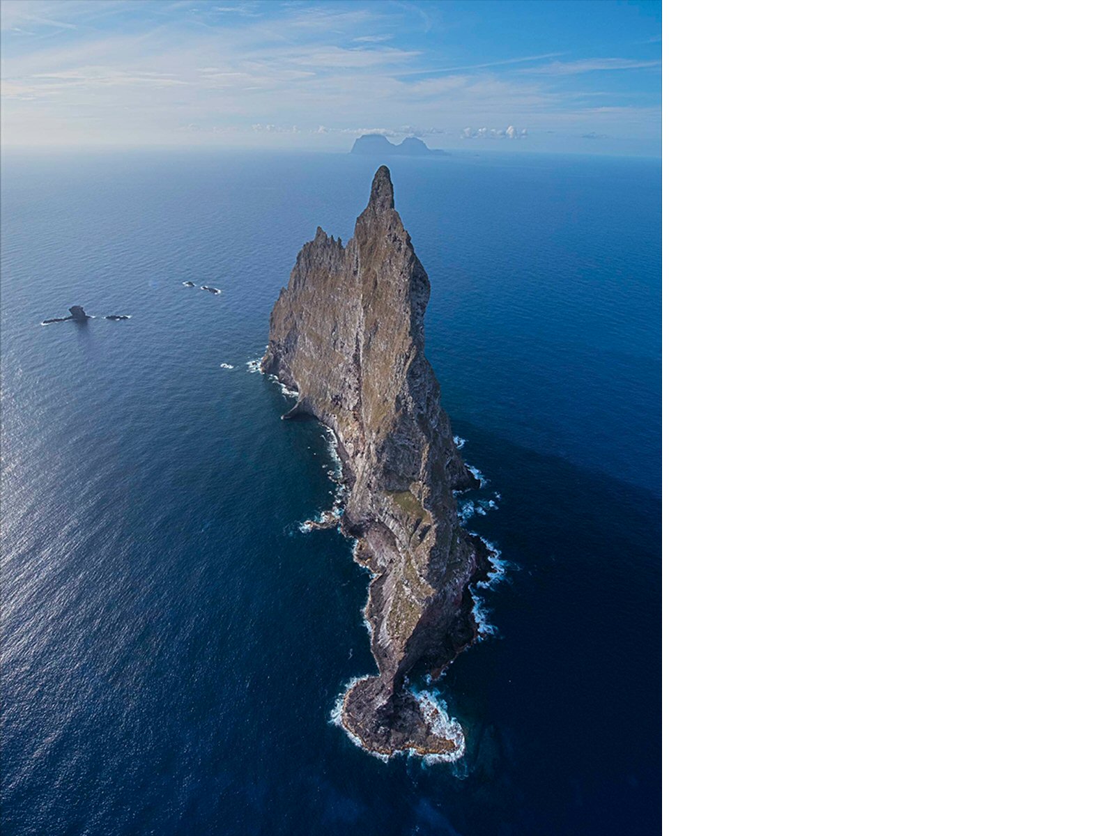 Name:  ball's pyramid.jpg
Views: 346
Size:  216.0 KB
