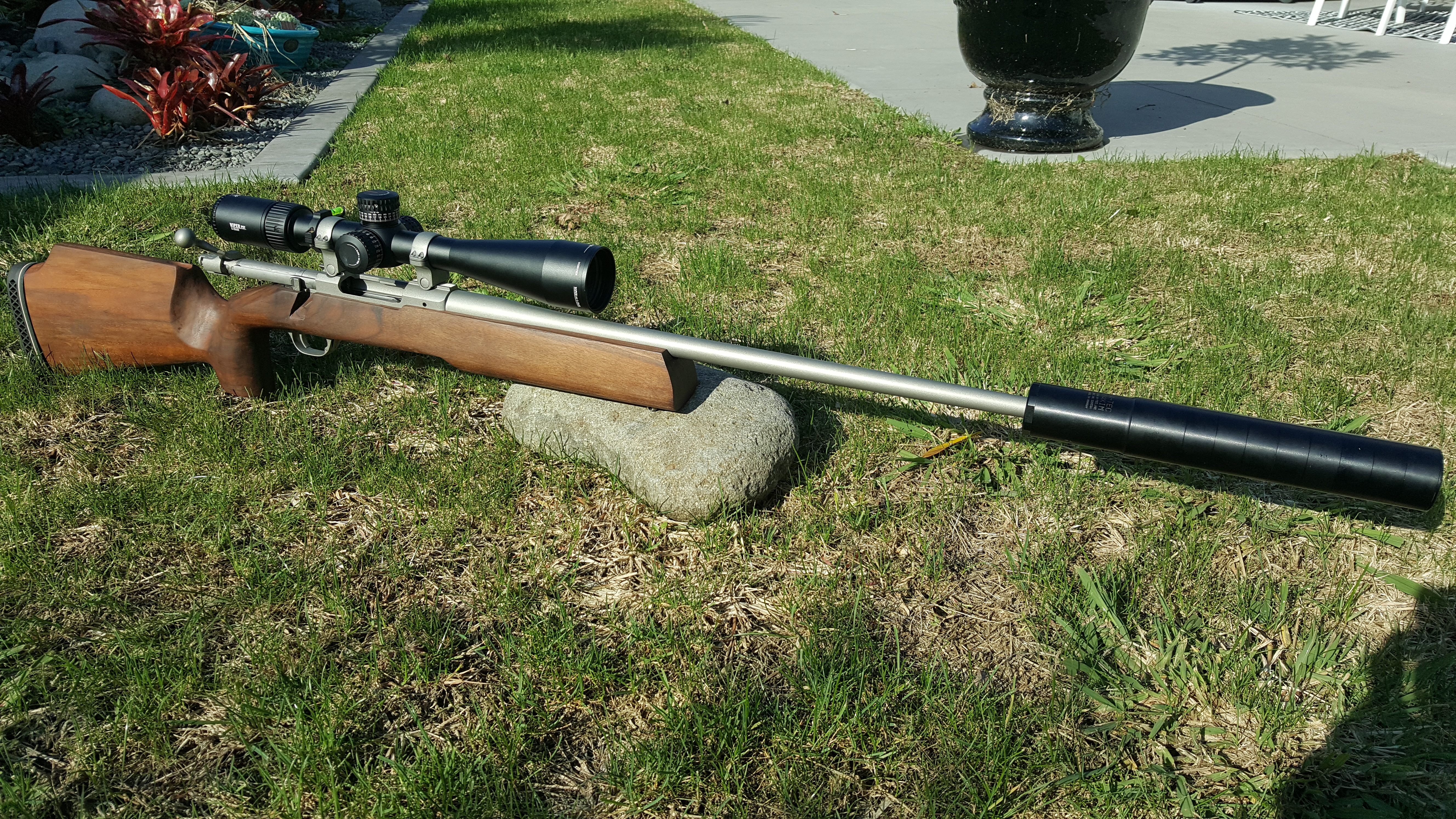 Name:  Ruger M77 Hawkeye .22-243 Hatcher Silouette Walnut Stock Vortex Viper PST Gen II 5-25x50 A-Tec M.jpg
Views: 828
Size:  9.19 MB