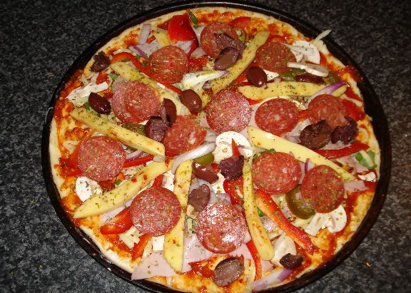 Name:  RED Pizza Game Sml.jpg
Views: 171
Size:  76.7 KB