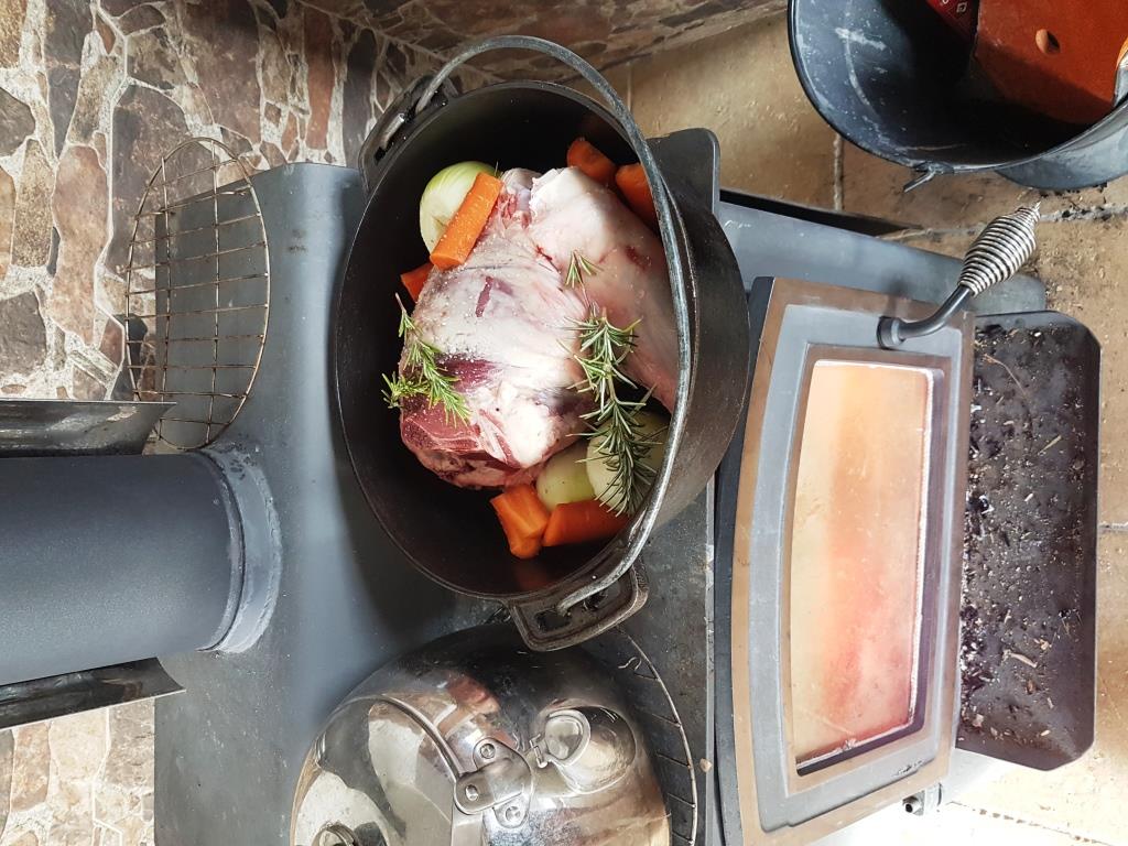 Name:  roast1.jpg
Views: 433
Size:  138.2 KB