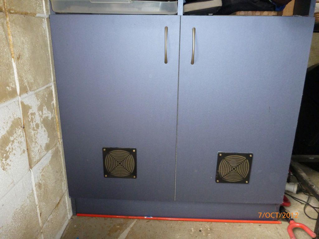 Name:  BiltongDrier1.jpg
Views: 16566
Size:  117.0 KB