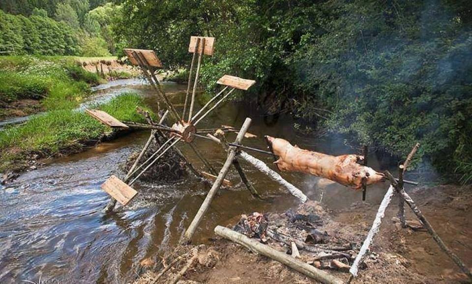 Name:  Bushmade Spitroast.jpg
Views: 2704
Size:  169.9 KB