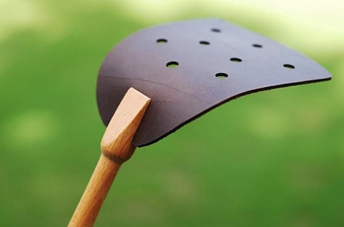 Name:  700_crocus-fly-swatter.jpg
Views: 533
Size:  19.5 KB